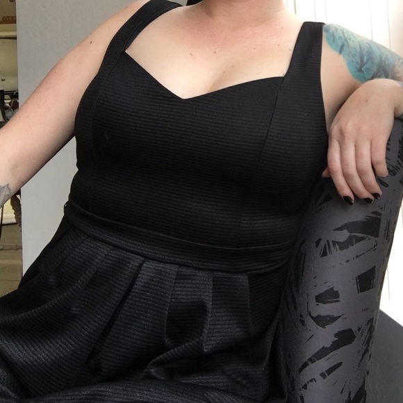 Candie's Dresses & Skirts - !!!Candies black cocktail dress!